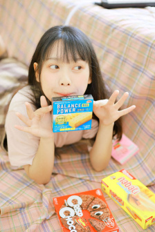 写作业的时候H